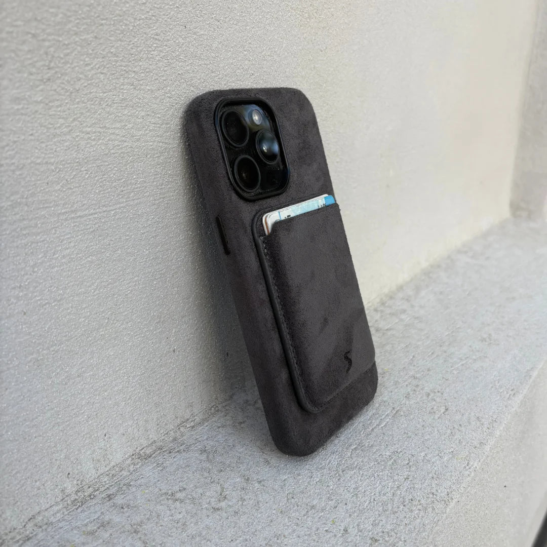 Funda iPhone Alcantara + Tarjetero MagSafe